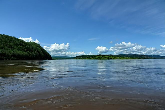 黑龙江,亲爱的听众朋友们,大家好!