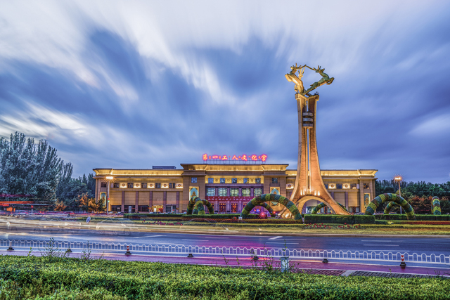 钢铁巨城崛起,包头的新时代篇章